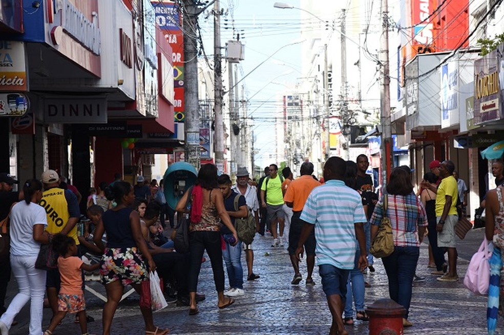 Dia do Consumidor: Procon Santos alerta para cuidados na hora de