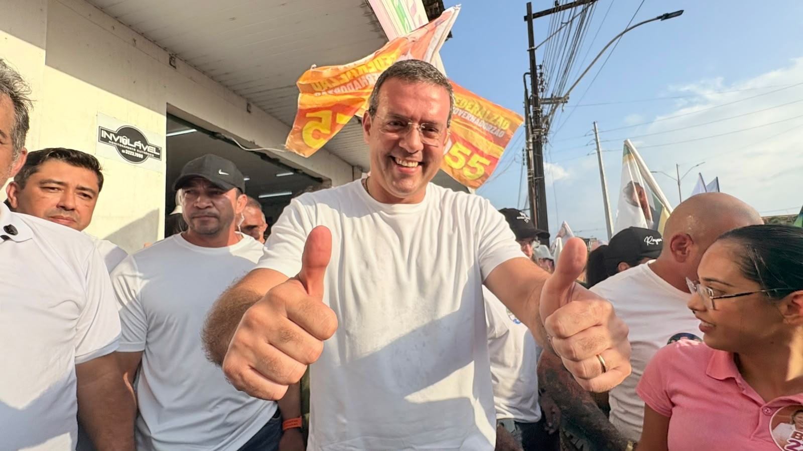 Dr. Furlan faz caminhadas em Macapá e Santana no segundo dia de campanha ao governo do Amapá