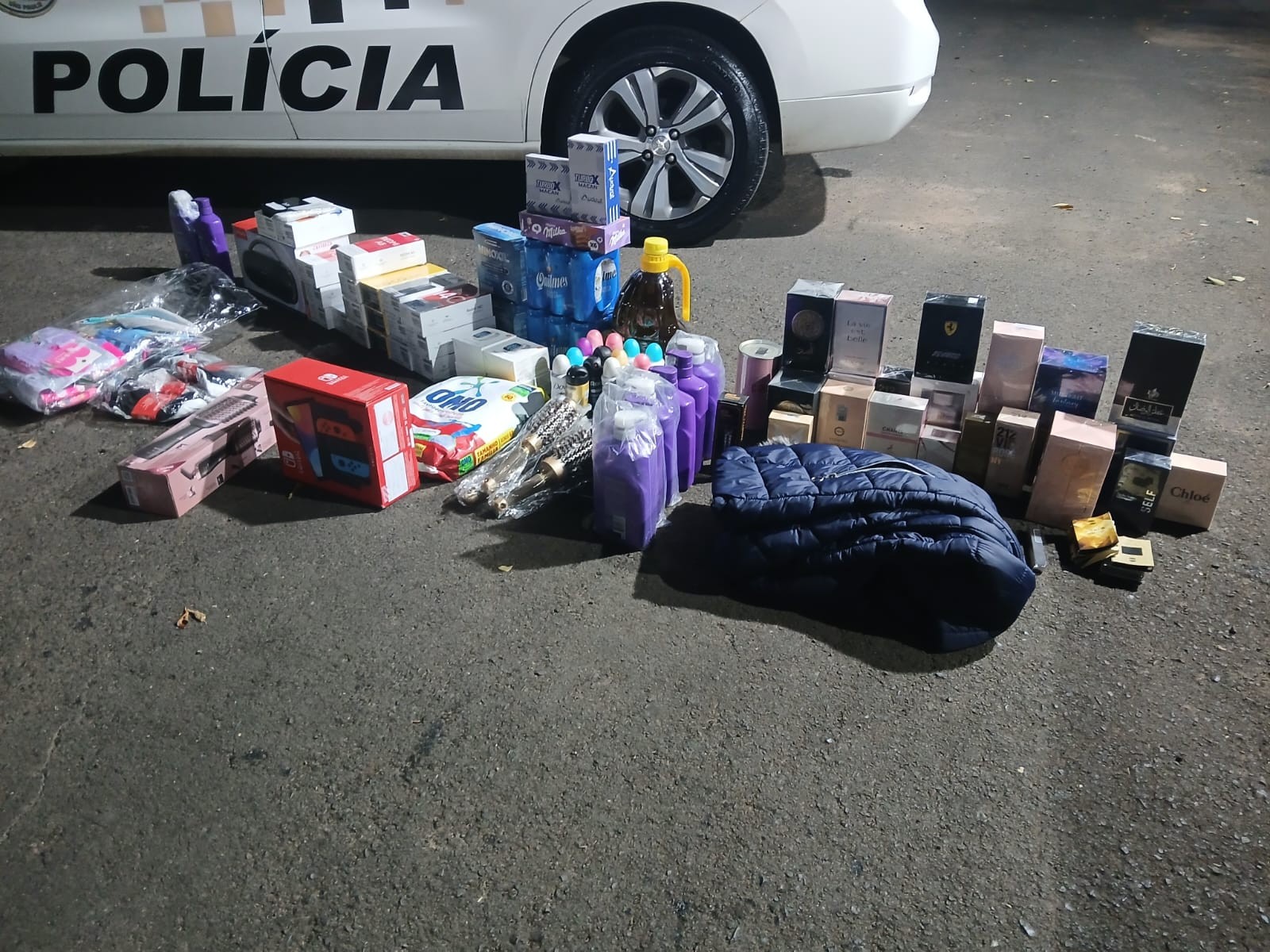 Celulares, relógios e perfumes sem nota fiscal são apreendidos no interior de SP
