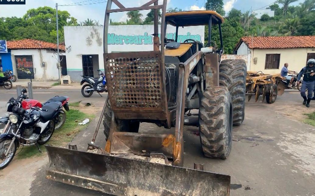 Adolescente de 15 anos é atropelado por retroescavadeira e fica em estado grave no Maranhão