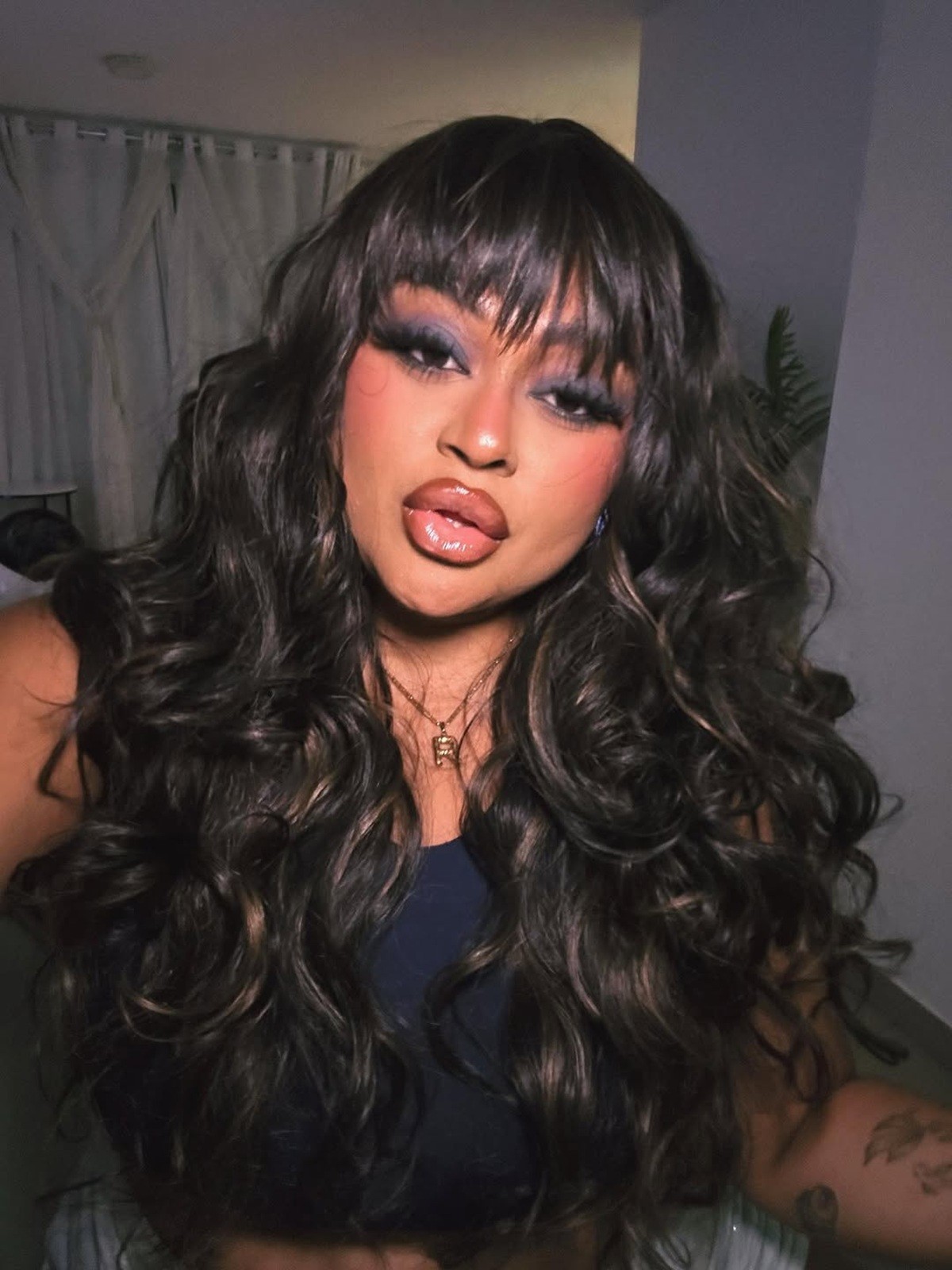 Ex-BBB alagoana Rízia Cerqueira sofre acidente com moto elétrica: ‘foi um susto’ 