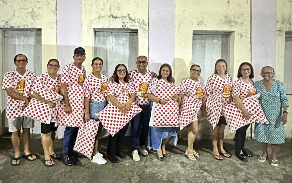Filhos se reúnem para festa do pijama com mãe em Sergipe — Foto: Arquivo pessoal
