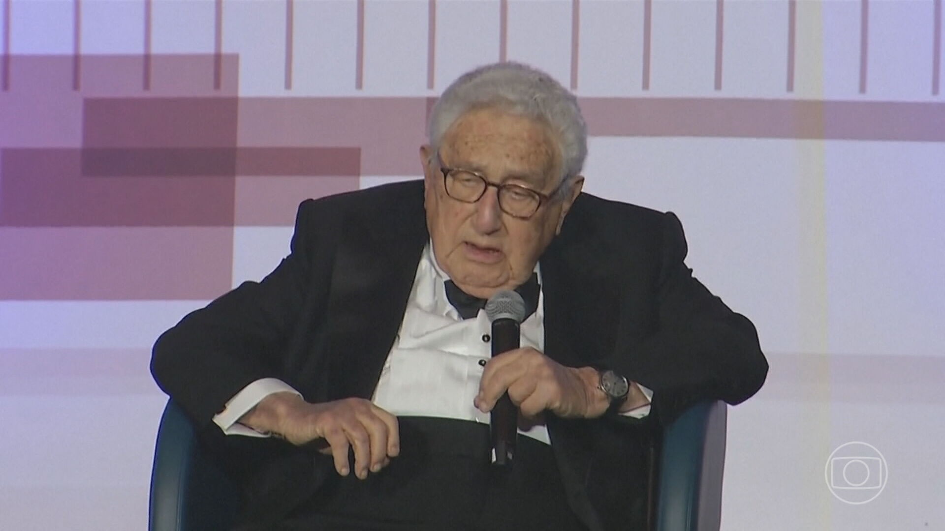 Henry Kissinger foi personagem mais influente da política externa americana na segunda metade do século 20; veja trajetória