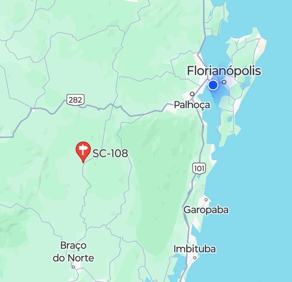 Local do acidente em relação à capital Florianópolis — Foto: PMRv/Divulgação