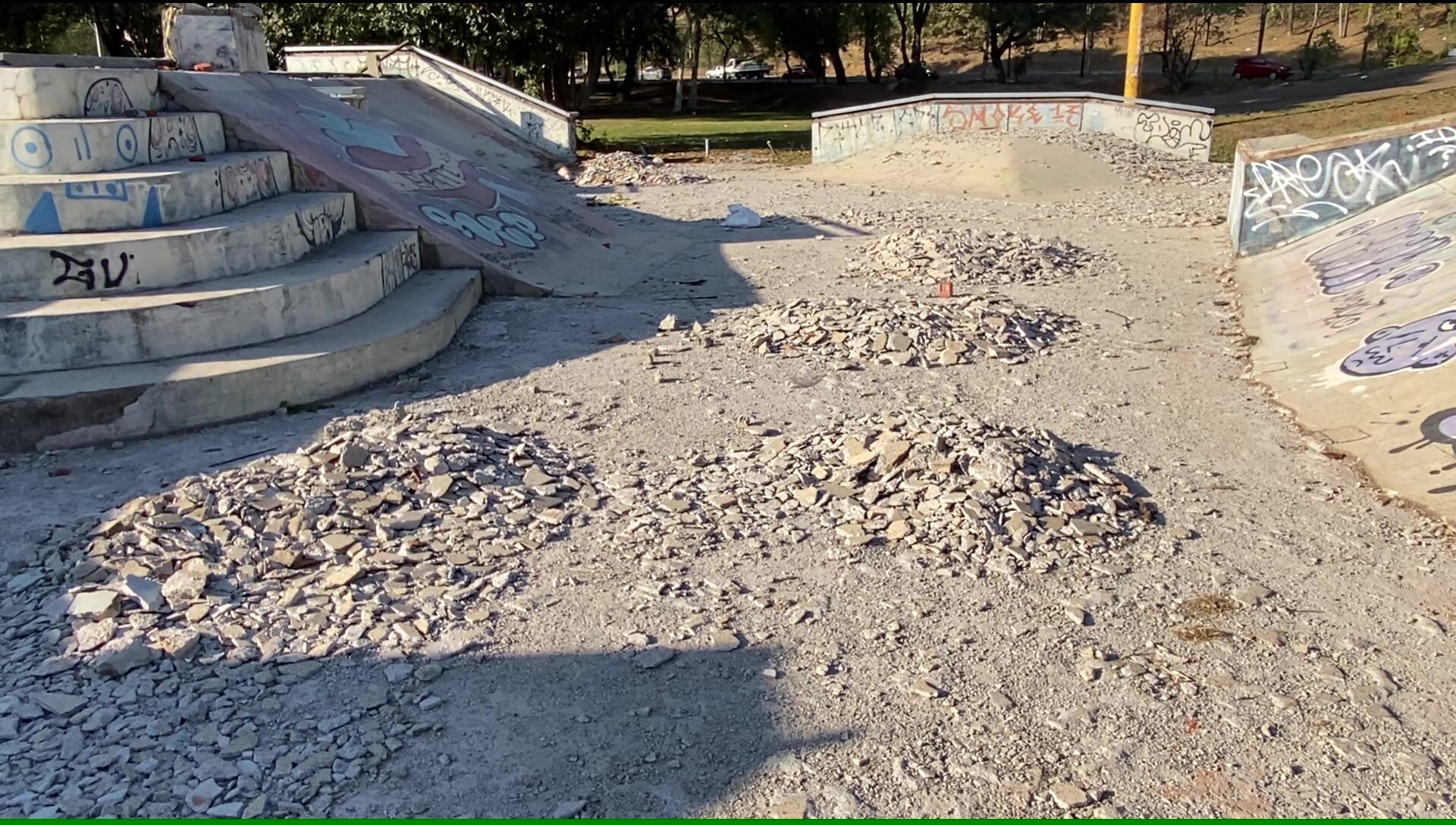 Com reforma atrasada, área de lazer é alvo de furtos e depredações em Piracicaba