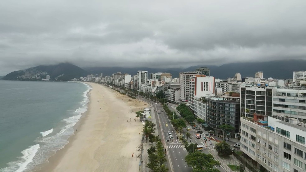 Tempo feio no Rio de Janeiro — Foto: Reprodução/TV Globo