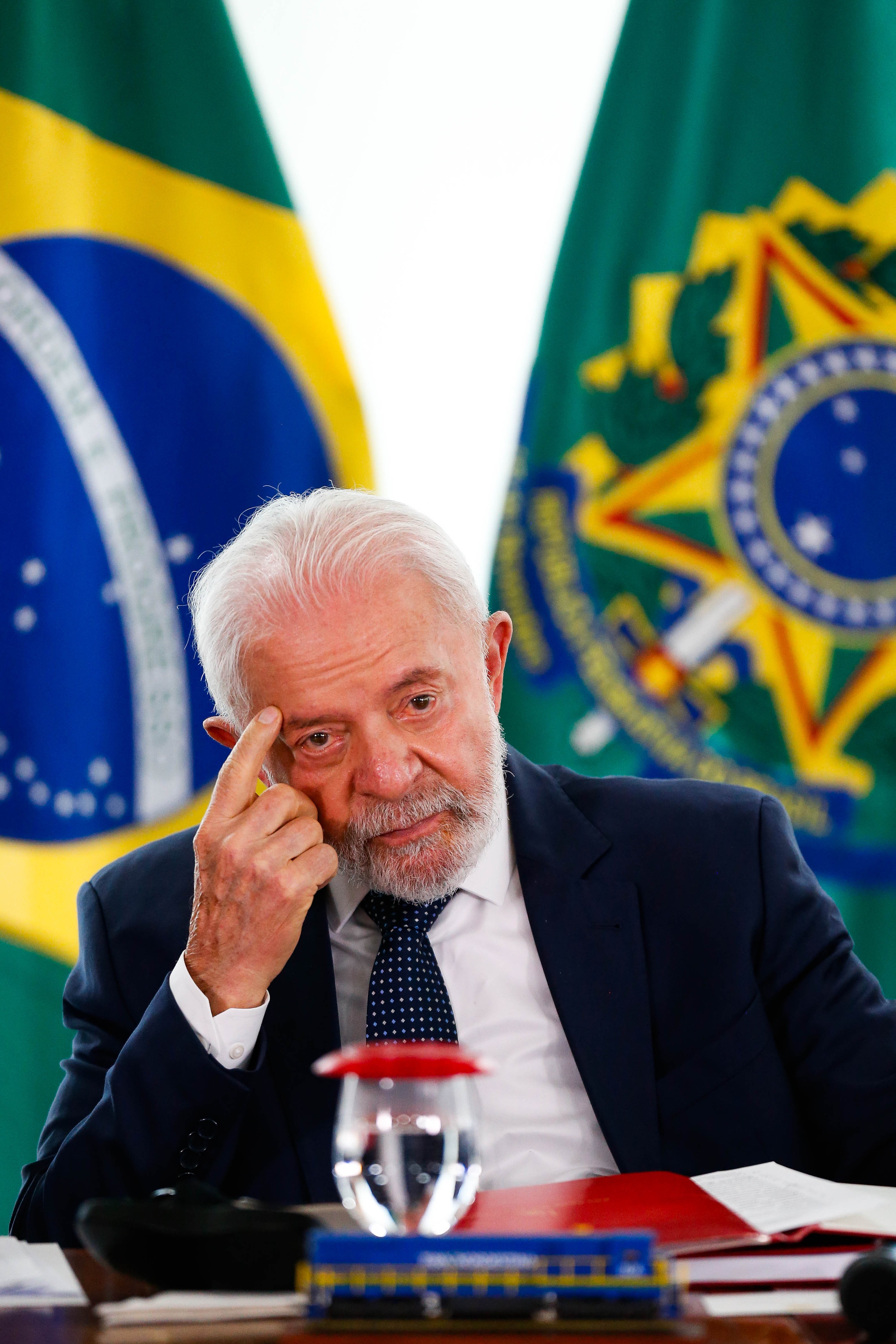 Lula internado: o que se sabe sobre cirurgia e estado de saúde do presidente