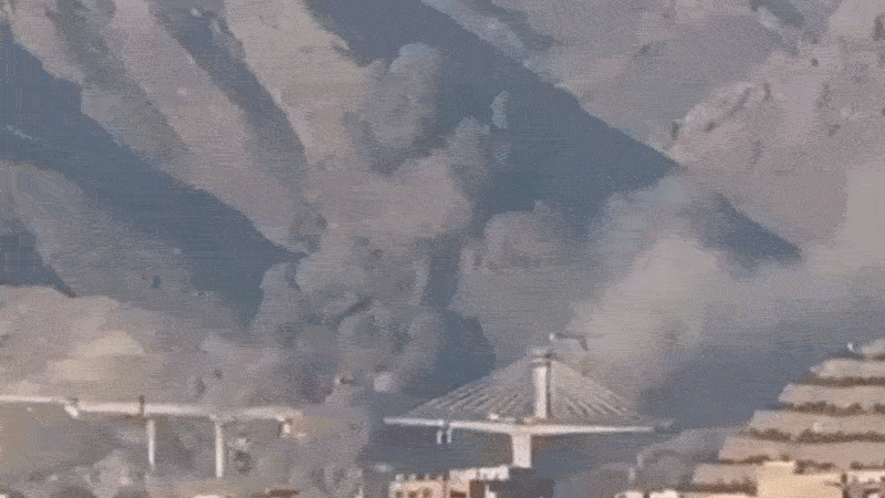 Trump posta vídeo de ataque a ponte no Irã e faz nova ameaça: 'É hora de fazer um acordo antes que seja tarde'