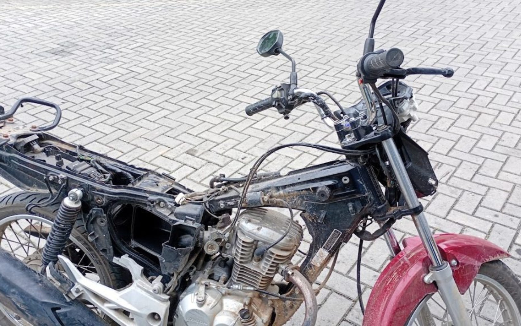 Trio é preso suspeito de planejar morte de homem para recuperar motocicleta na Bahia
