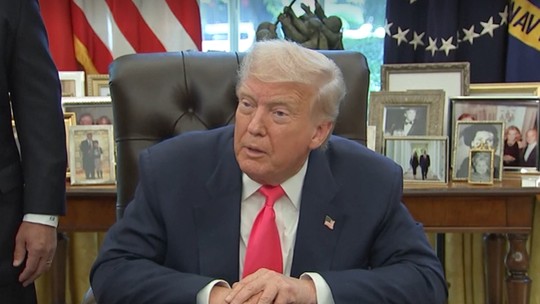 Trump diz que Brasil é 'péssimo parceiro comercial' e chama processo contra Bolsonaro de 'execução política'