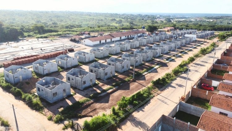 Prefeitura de Floriano divulga edital para programa Minha Casa, Minha Vida; inscrições iniciam em agosto