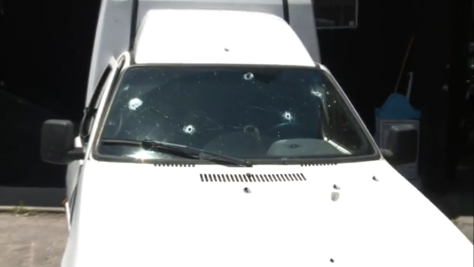 Homem e adolescente são assassinados a tiros em Ubatuba, SP