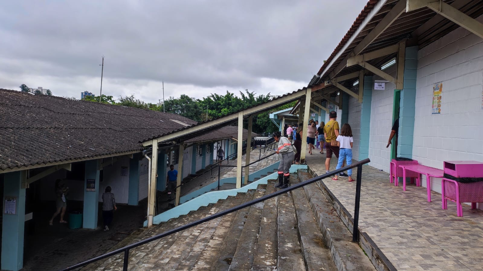 Cidades do interior de SP registram movimento tranquilo nos locais de votação; acompanhe 
