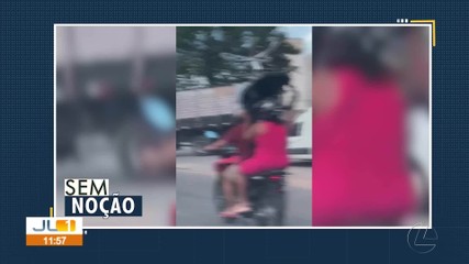 'Sem Noção': Vídeo flagra mulher transportando uma cadeira em motocicleta na BR-316