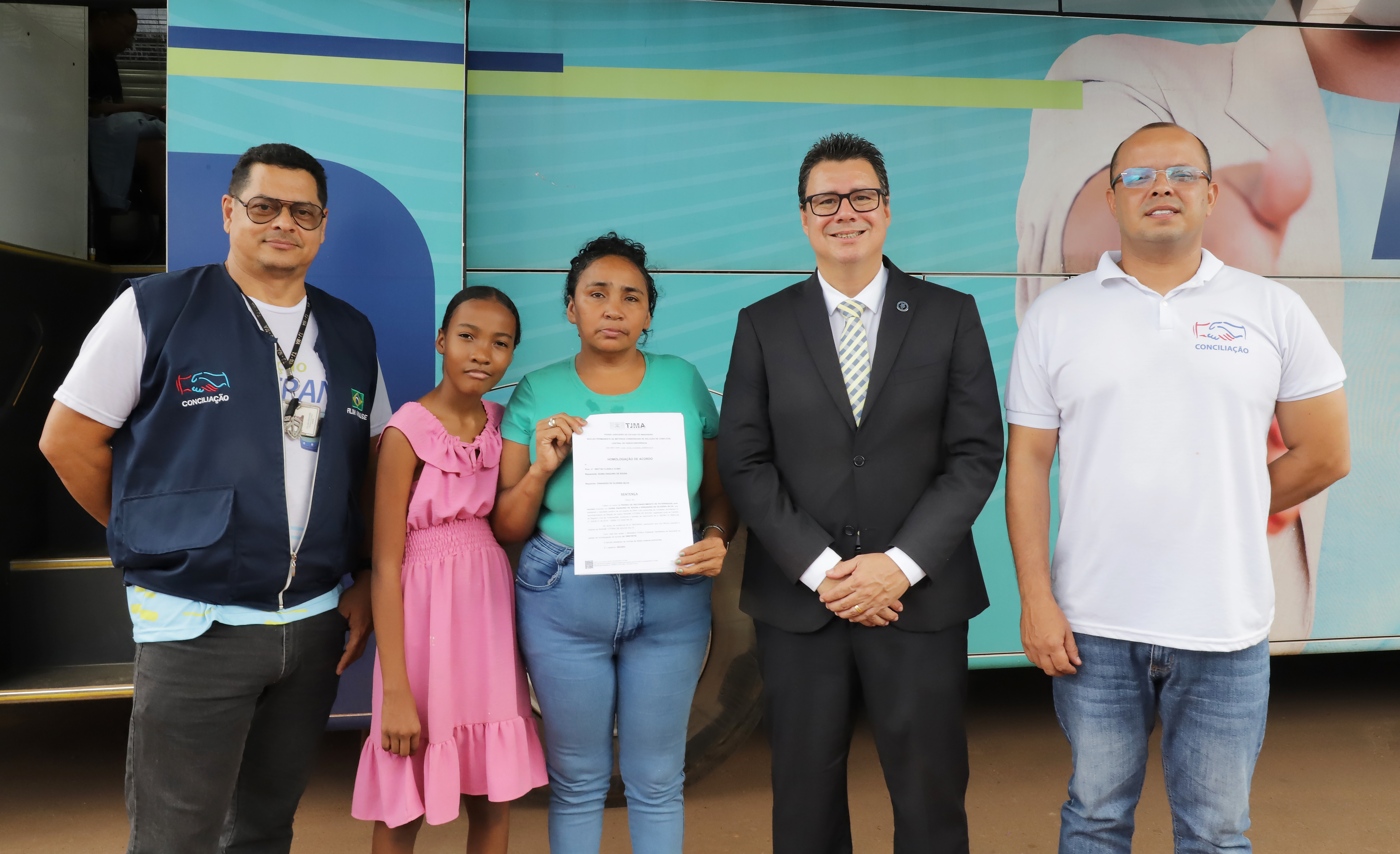 Menina realiza sonho de incluir nome do pai falecido na certidão de nascimento em Timbiras no MA