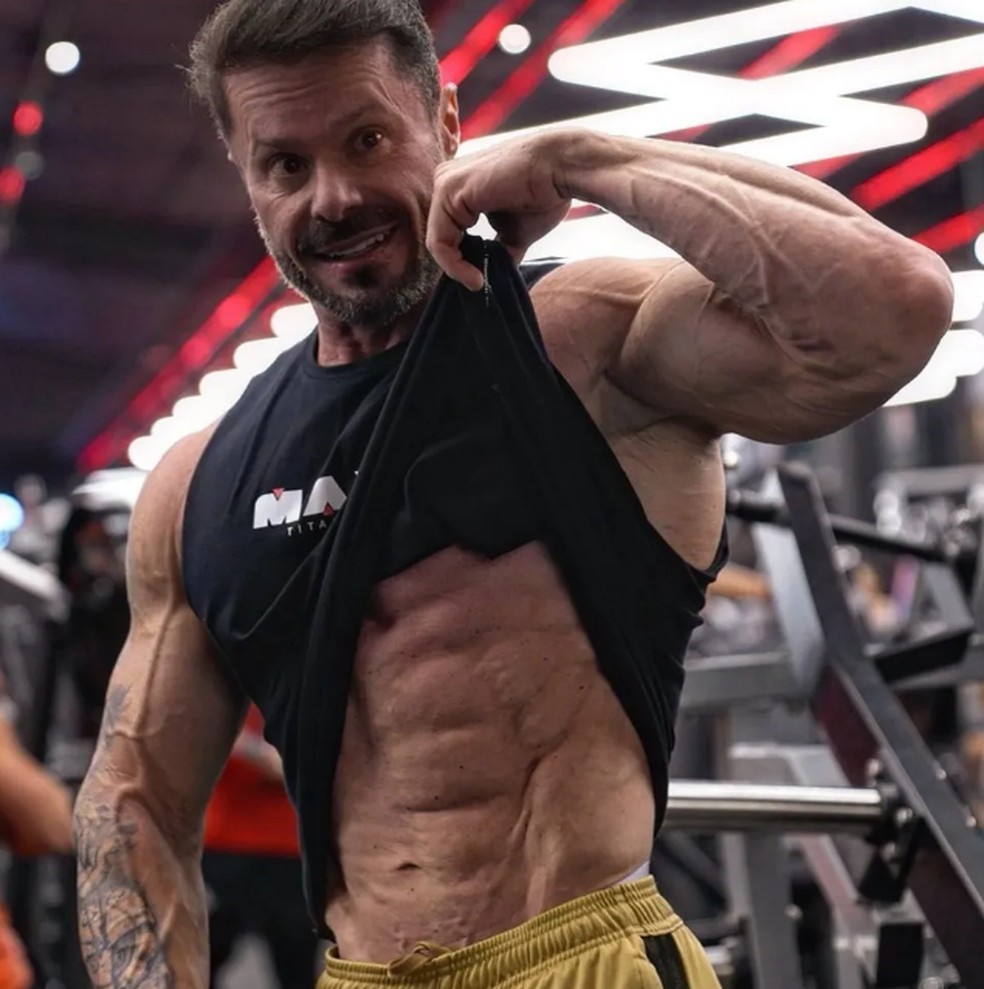 Quem é Renato Cariani, influencer do mundo fitness alvo de operação da Polícia Federal contra tráfico de drogas