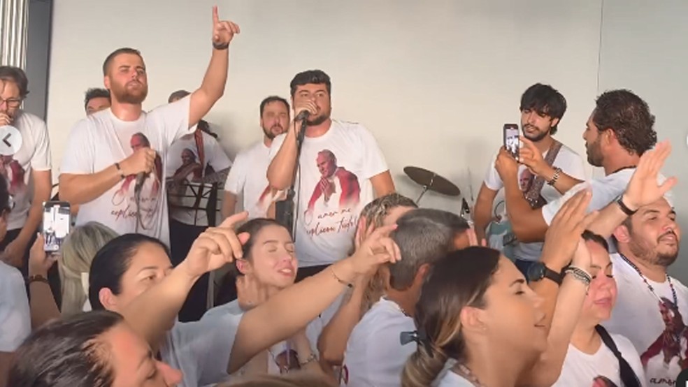 Zé Neto e Cristiano deixam o sertanejo de lado e cantam louvores, em retiro de igreja em São José do Rio Preto (SP), durante o primeiro fim de semana de dezembro, antes da retomada dos shows — Foto: Reprodução/Redes sociais