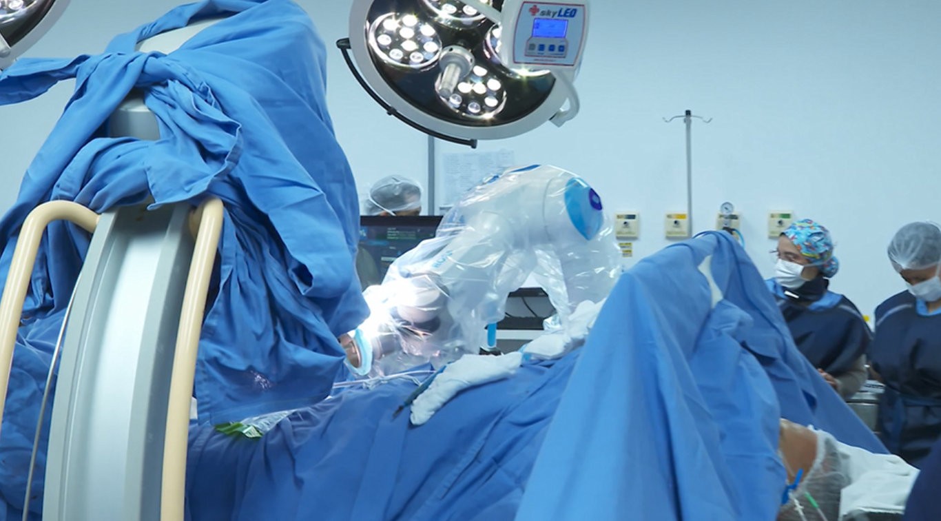 Hospital in the interior of SP performs robotic hip surgery for the first time