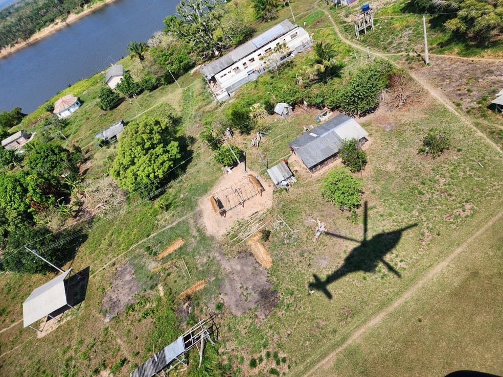 Obra do governo de RO em Terra Ind&iacute;gena &mdash; Foto: PF/Divulga&ccedil;&atilde;o