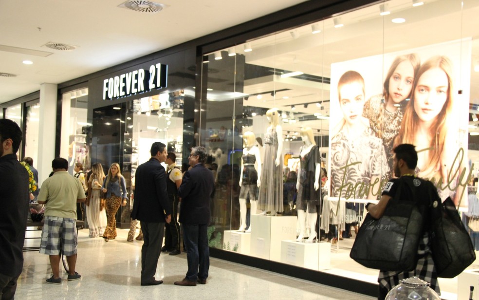 Empresa de moda Forever 21 pede recuperação judicial nos EUA, Economia