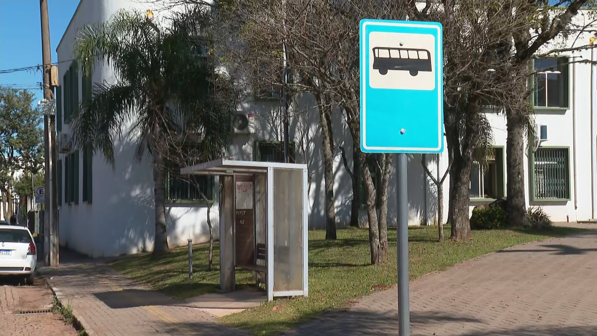 Sem transporte público há quase dois meses, cidade do RS espera que ônibus voltem a circular nesta segunda