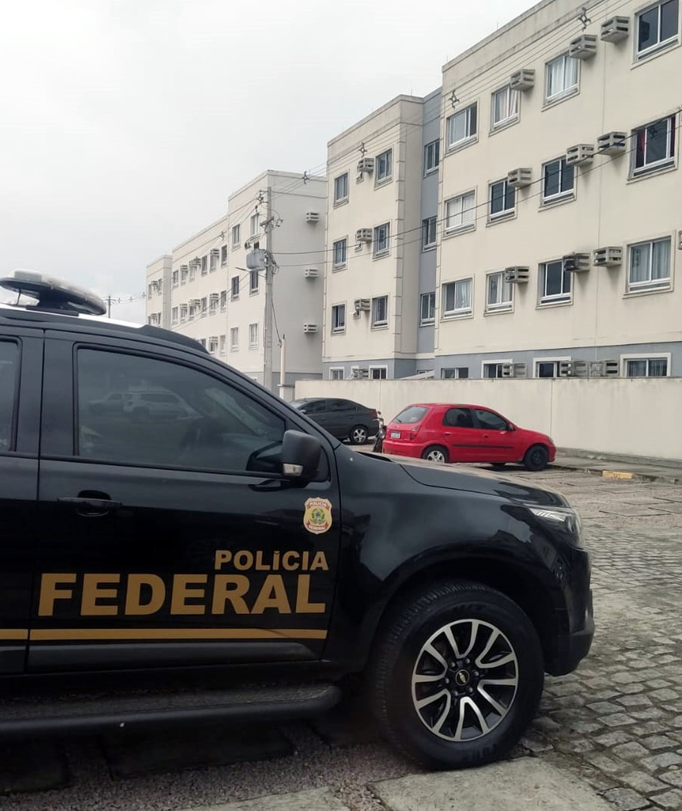 Três suspeitas de cometer fraudes que somam R$ 470 mil contra a Caixa Econômica Federal são alvo de operação da PF no RN — Foto: Polícia Federal