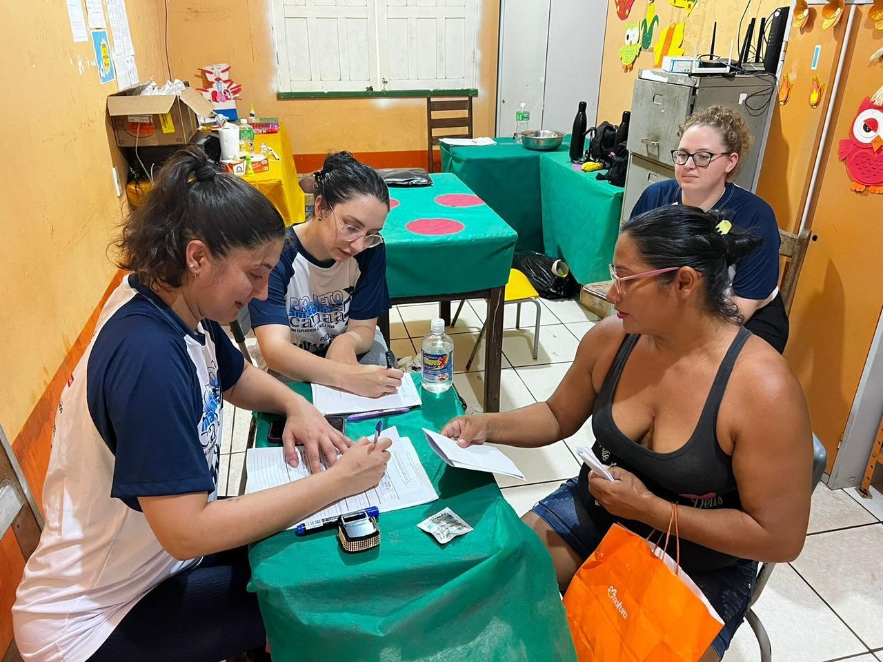 Projeto humanitário leva estudantes e professores de medicina à região ribeirinha de Prainha