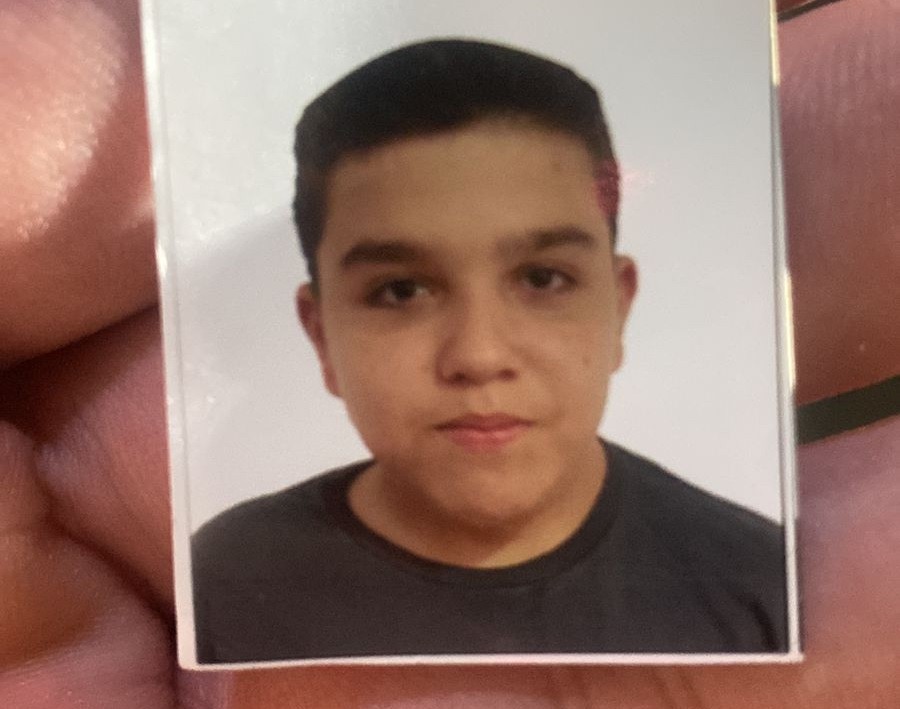 Adolescente de 13 anos atropelado com a mãe ao voltar de igreja morre em Natal