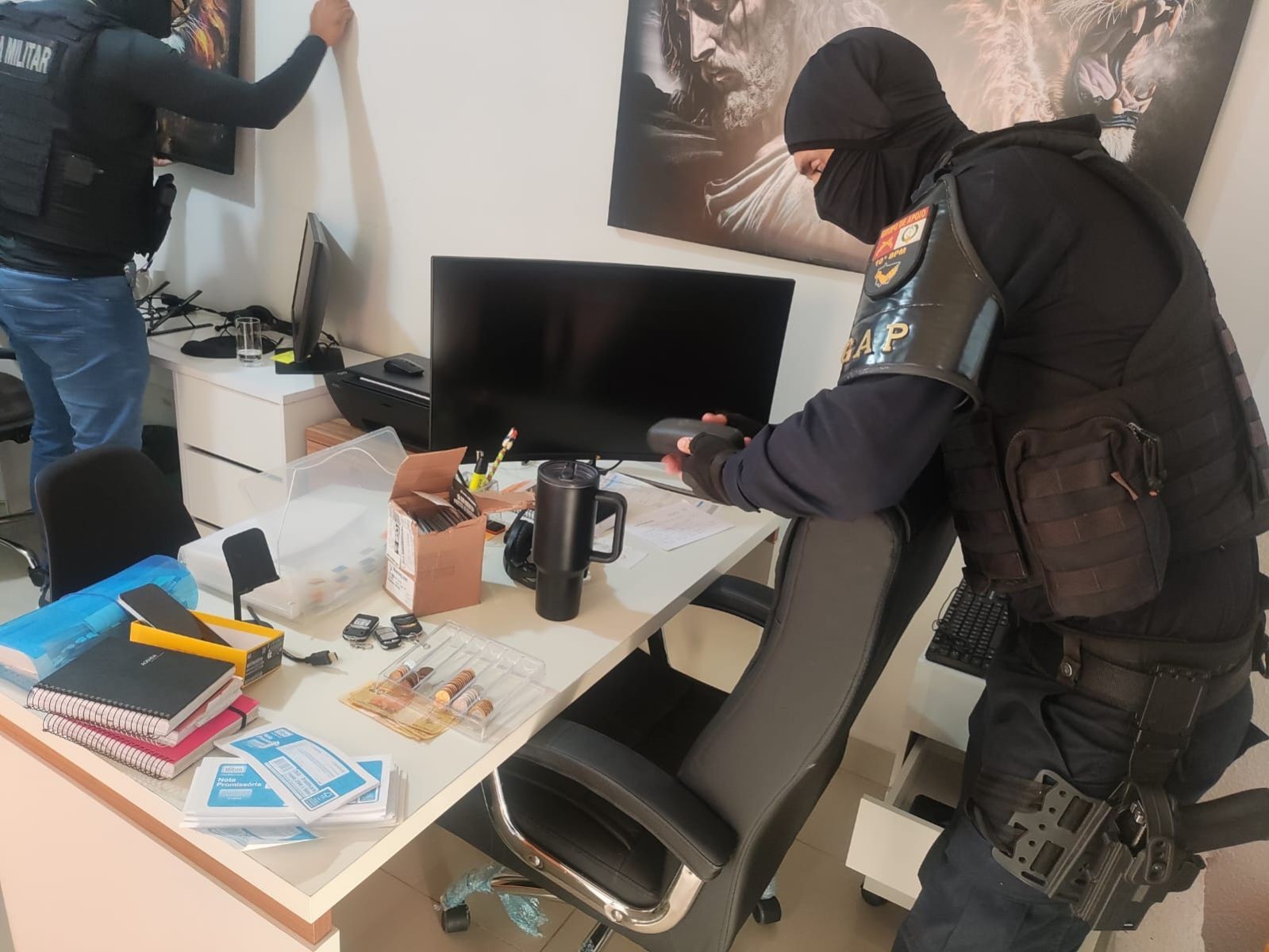 Tortura, empréstimo forçado e juro abusivo: como 7 policiais militares operavam esquema criminoso em MT e GO