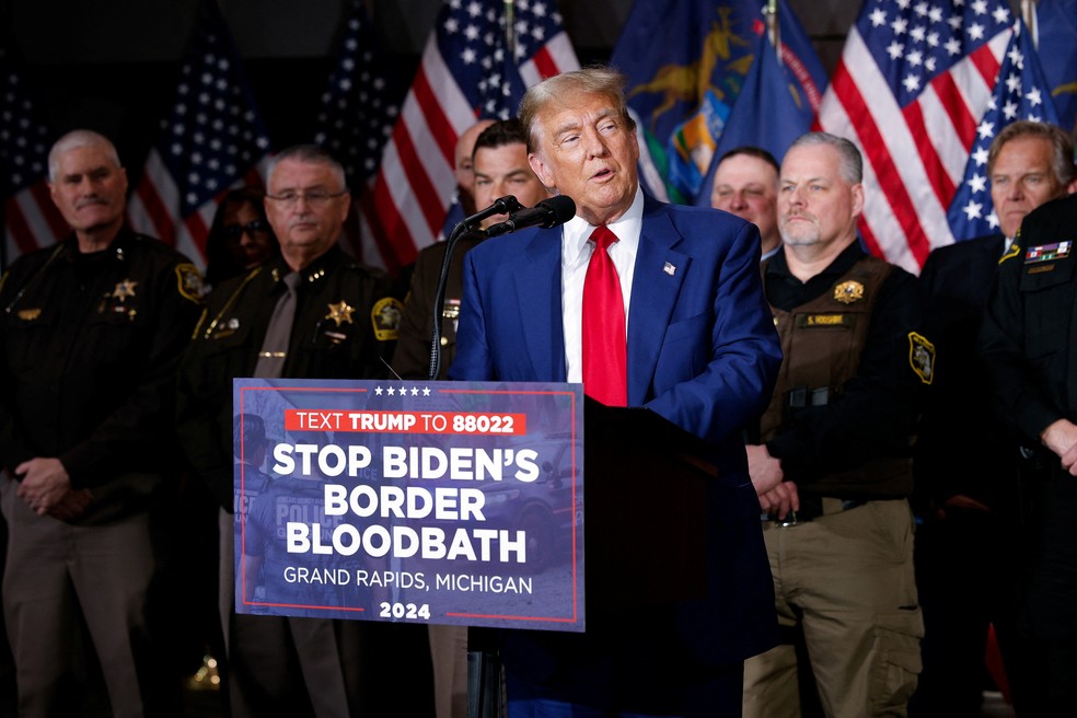 Trump em campanha no Michigan, em 2 de abril de 2024 — Foto: REUTERS/Rebecca Cook