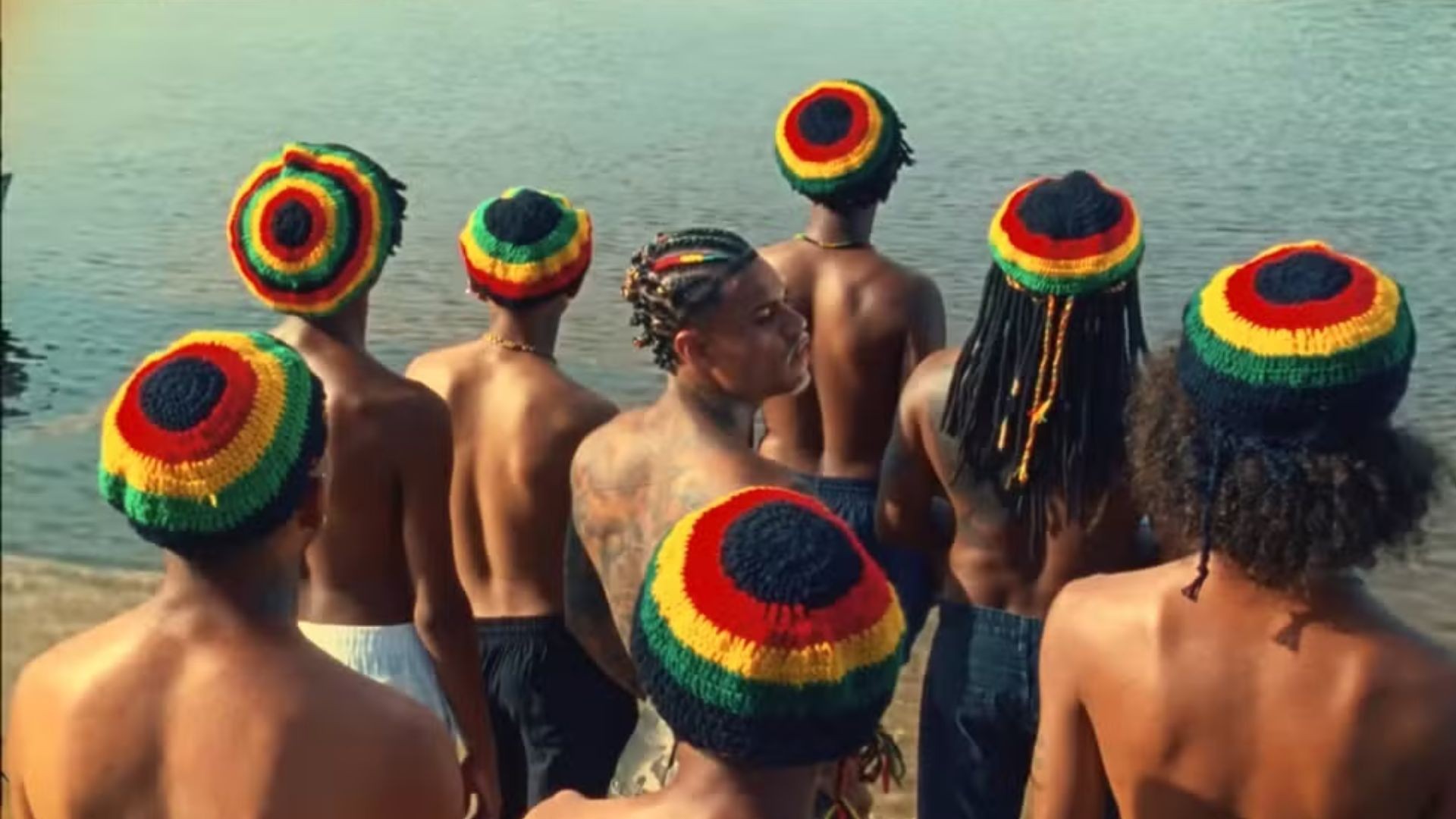 MC Cabelinho lança clipe de 'Rastafari', que mergulha na cultura reggae do Maranhão