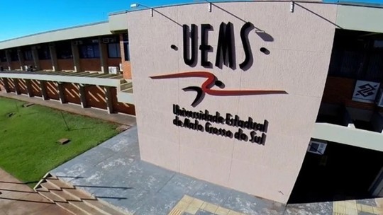 UEMS abre seleção para professores temporários com salários de até R$10 mil - Foto: (Divulgação)