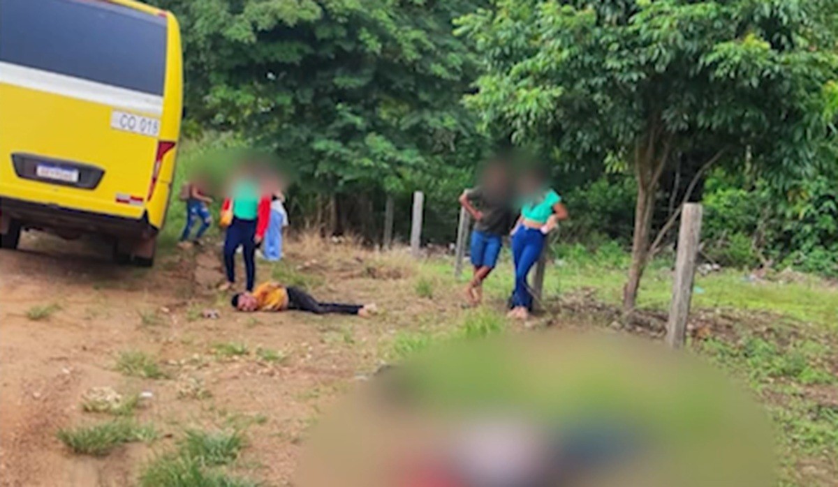 Passageiros reagem a assalto, matam suspeito e amarram outro no Pará 