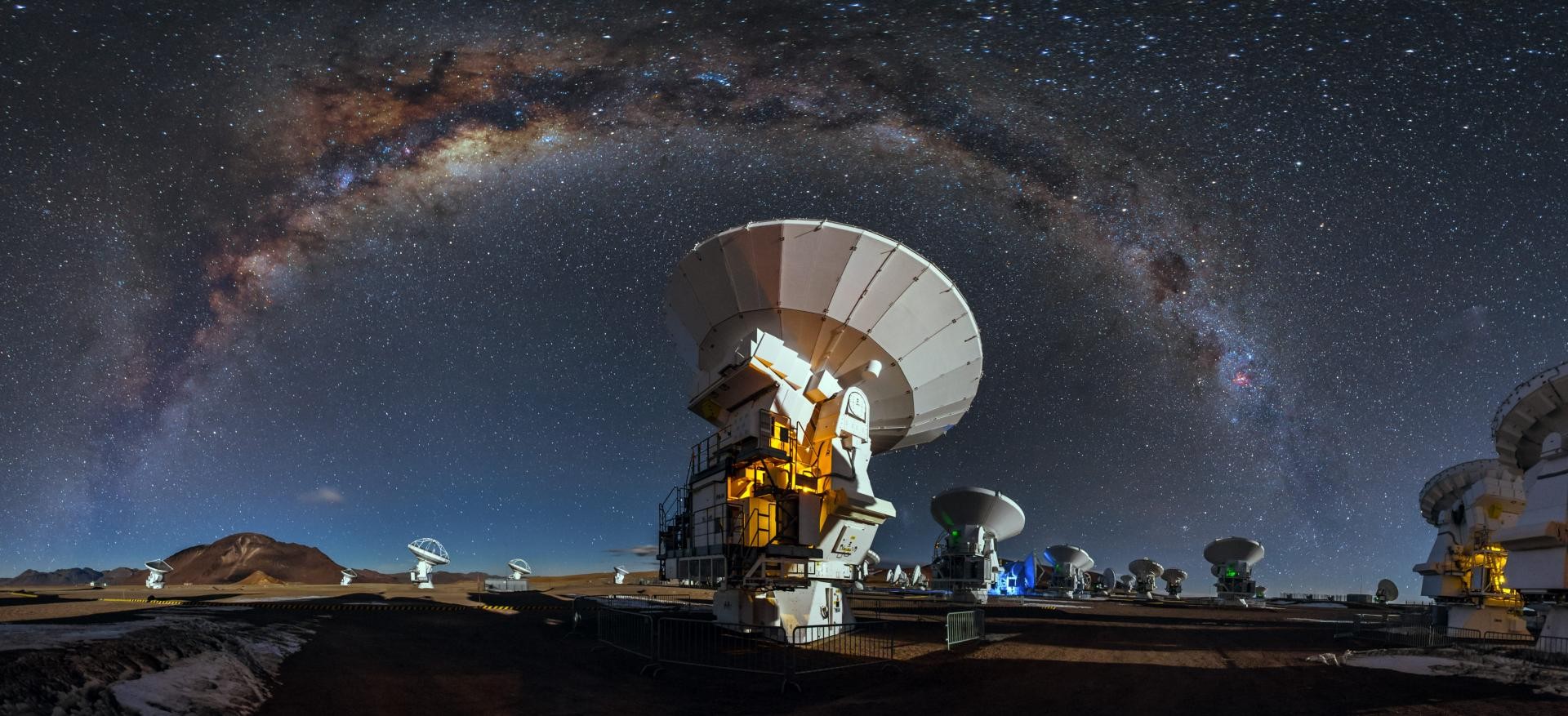 Universitários do RS têm projeto aprovado para estudar buracos negros em telescópio gigante no deserto do Atacama