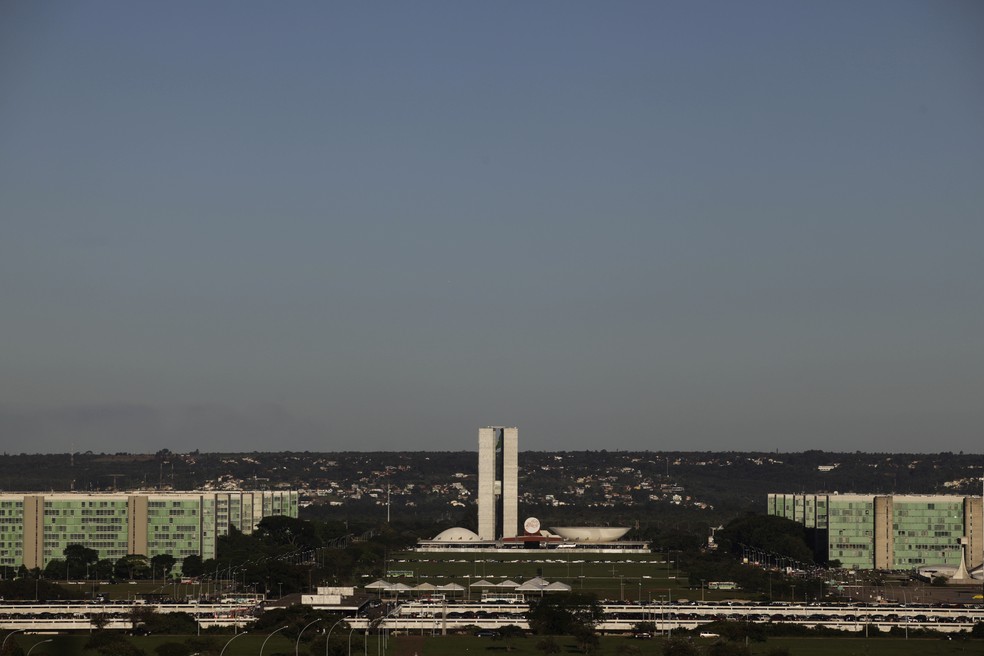 Esplanada dos Ministérios com o Congresso Nacional ao fundo — Foto: REUTERS/Ricardo Moraes