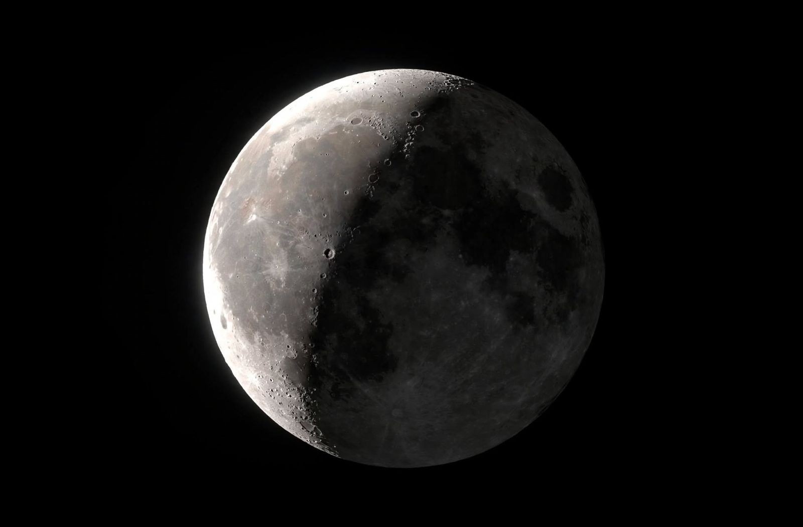 Eclipse lunar parcial: veja fotos do fenômeno no Acre