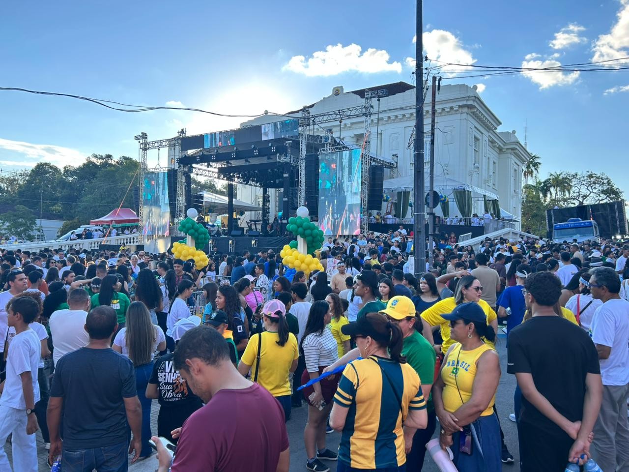 Edital de R$ 2,4 milhões para Marcha para Jesus é cancelado pela FEM; MP-AC questiona repasse