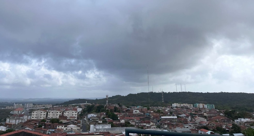 Previsão de chuva em Aracaju — Foto: Leonardo Barreto/ TV Sergipe