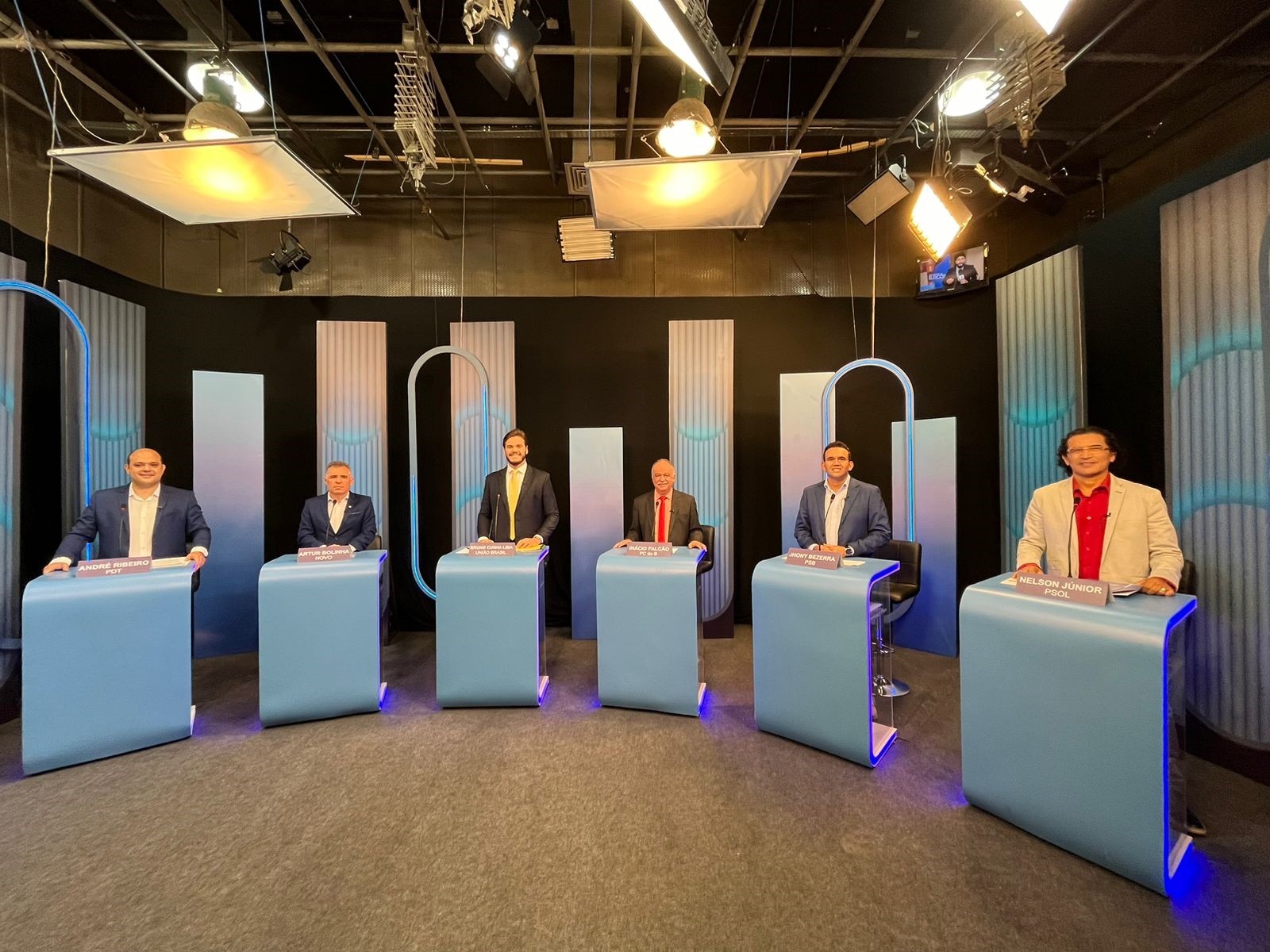 Candidatos à Prefeitura de Campina Grande participam de debate 