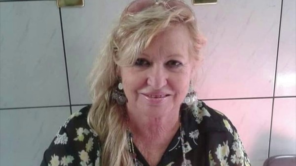 Neide Basso de Oliveira, de 81 anos, foi velada inicialmente por desconhecidos em Cravinhos, SP — Foto: Reprodução/EPTV