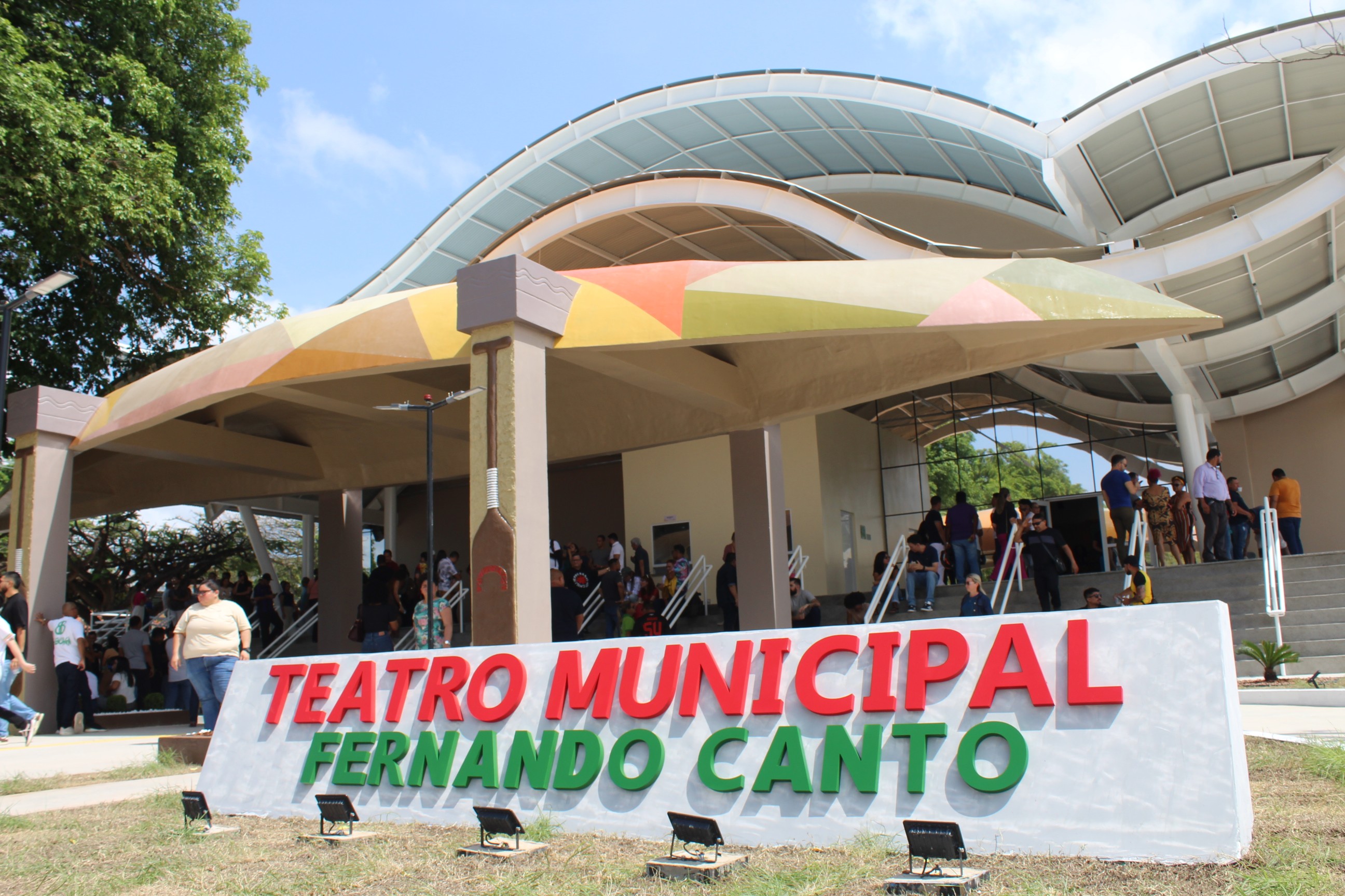 Primeiro teatro municipal de Macapá é inaugurado e amplia acesso à arte e cultura