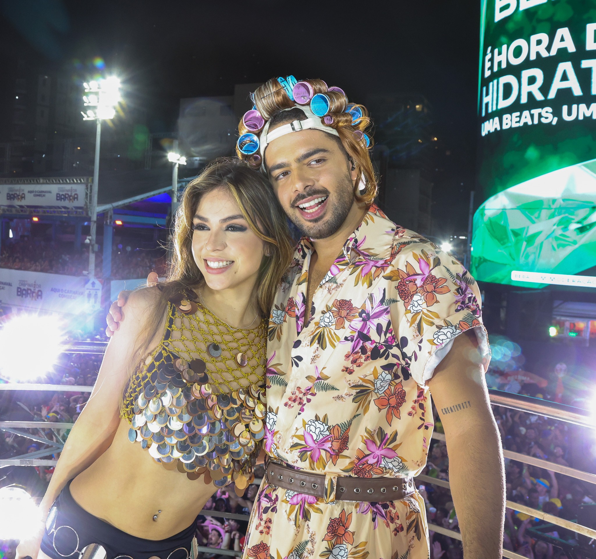 FOTOS: veja imagens do primeiro dia de carnaval em Salvador