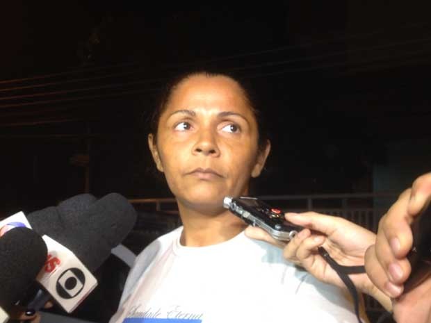 Após levar provas para MPRJ denunciar PMs por morte do filho, mãe de Eduardo, do Alemão, diz que 'não pode parar de lutar'