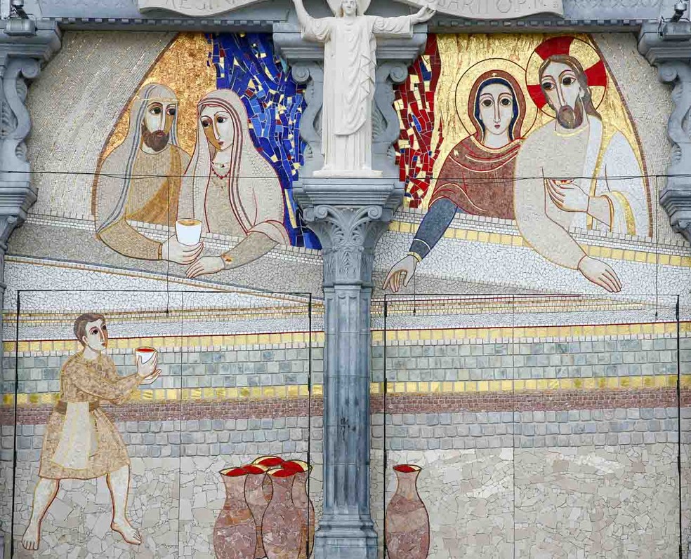 Mosaico no Santuário de Nossa Senhora de Lourdes, na França — Foto: Divulgação/Centro Aletti