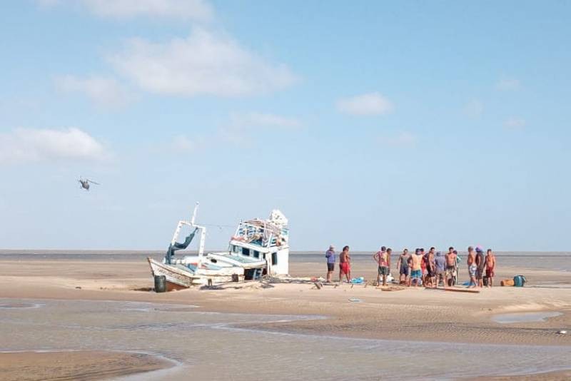 Pescadores desaparecidos após incidente com embarcações são resgatados, no Pará