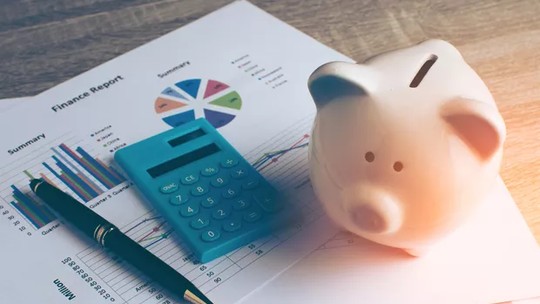 CDBs, LCIs, LCAs e mais: renda fixa segue a preferida dos brasileiros, segundo levantamento da Anbima - No primeiro semestre, foram mais de R$ 4,7 trilhões investidos na renda fixa. Previdência privada e renda variável também conquistaram mais espaço. Fundos de Investimento em Direitos Creditórios (FIDCs) tiveram forte crescimento com juros elevados.