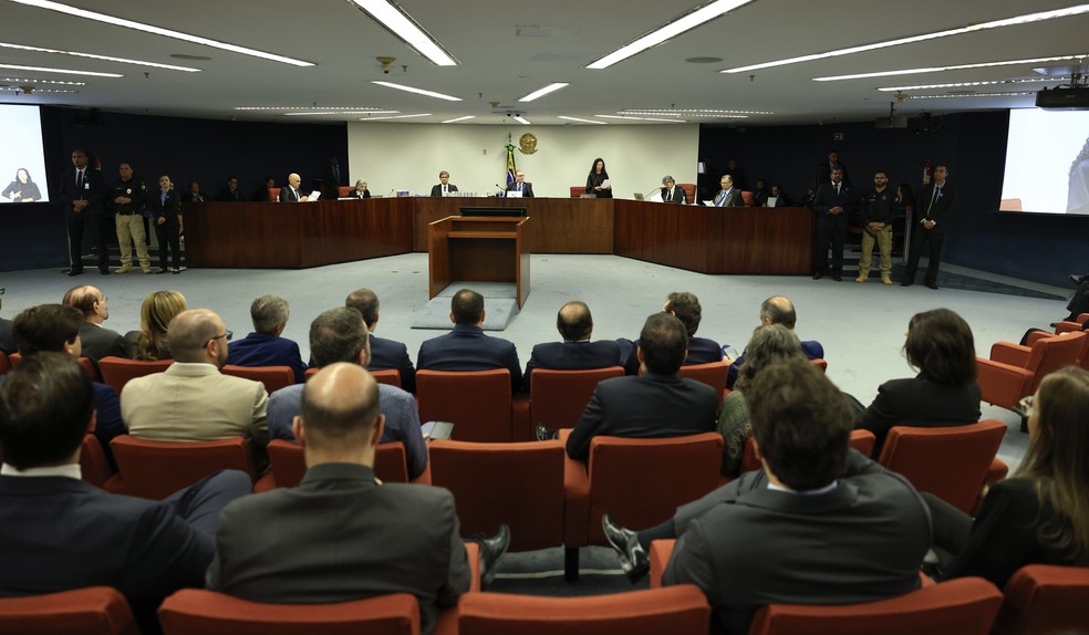 1ª Turma do STF aceitou por unanimidade a denúncia da PGR contra o ex-presidente e 7 aliados. — Foto: Rosinei Coutinho/STF