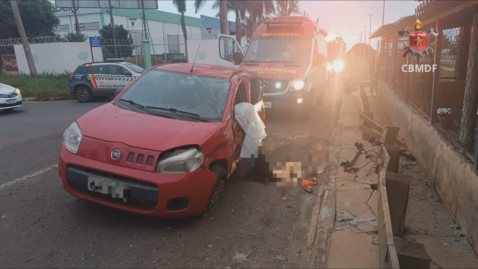 Mulher, de 36 anos, morreu após um acidente no Polo JK, em Santa Maria. — Foto: CBMDF/Divulgação