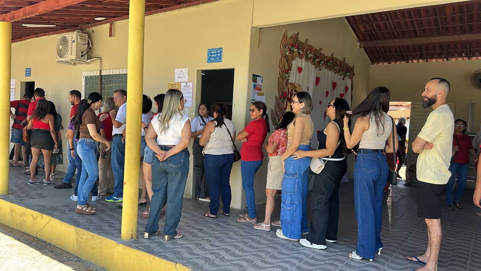 Eleitores vão às urnas para escolher novos prefeitos e vices em Itaú e Ouro Branco, no RN