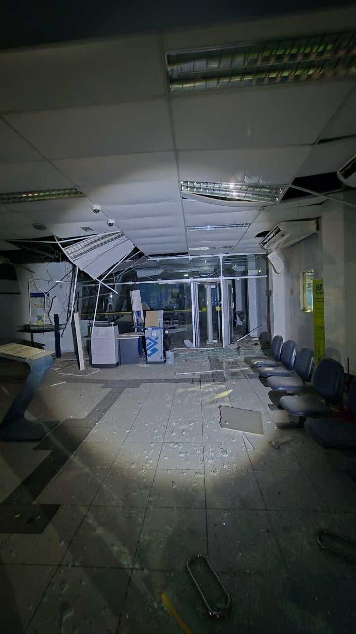 Agência bancária é explodida em Umbuzeiro, PB